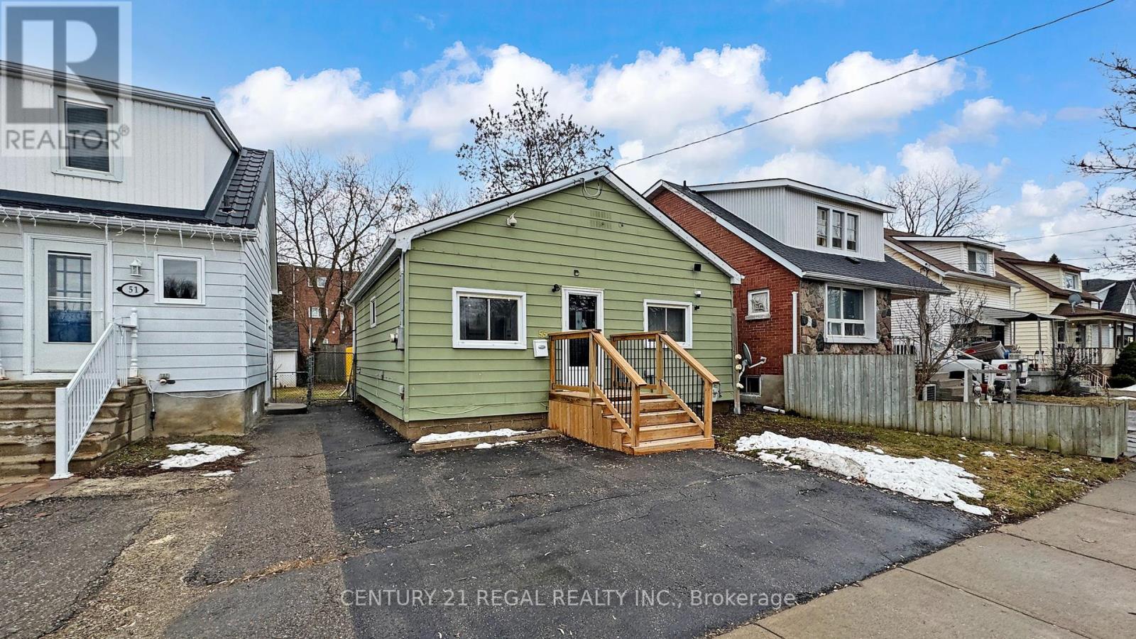 55 MONTRAVE AVENUE - 7