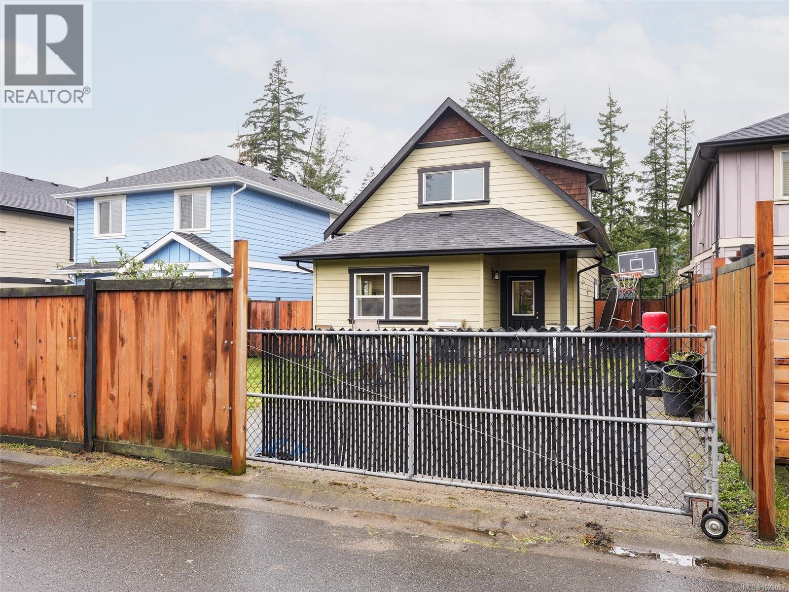  3385 Piper Road, Langford