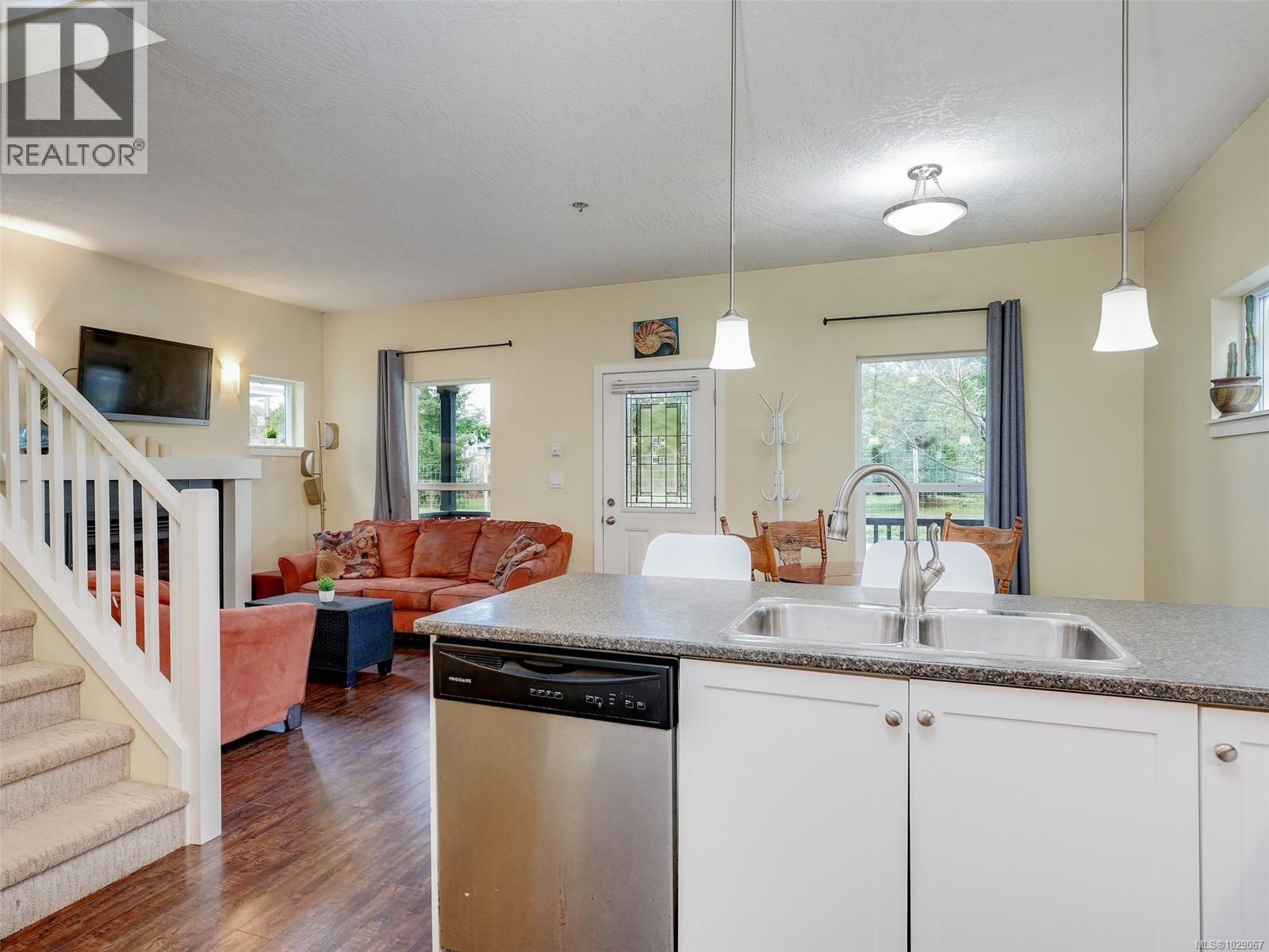  3385 Piper Road, Langford