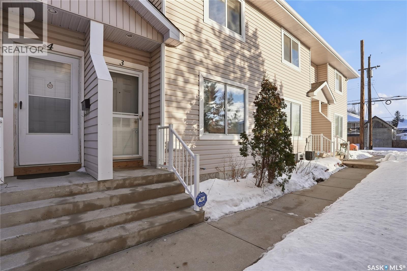 #3 802 K AVENUE N - 1