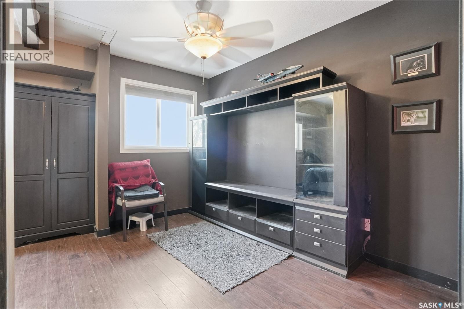 #3 802 K AVENUE N - 16