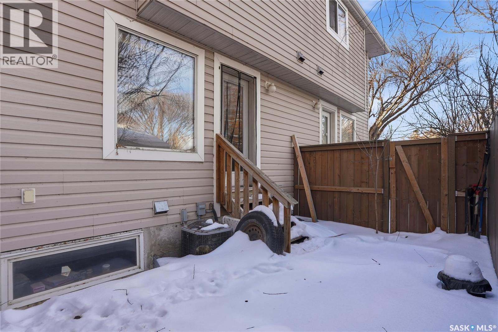 #3 802 K AVENUE N - 32