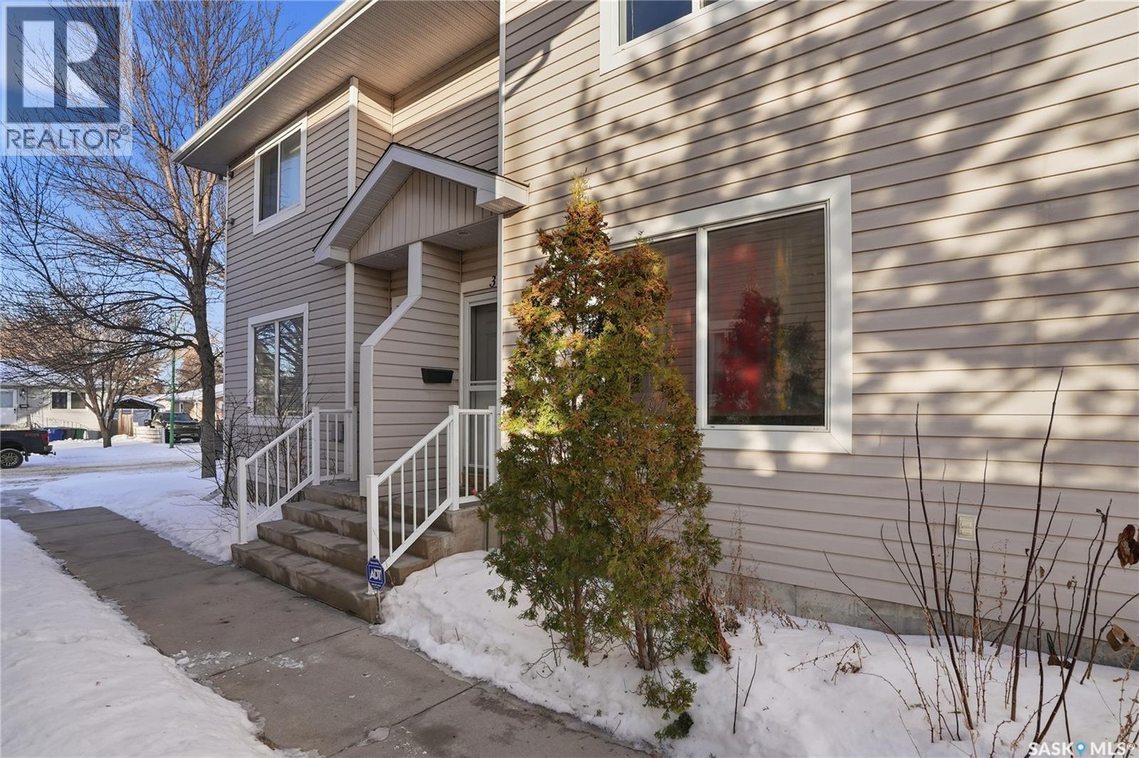 #3 802 K AVENUE N - 35