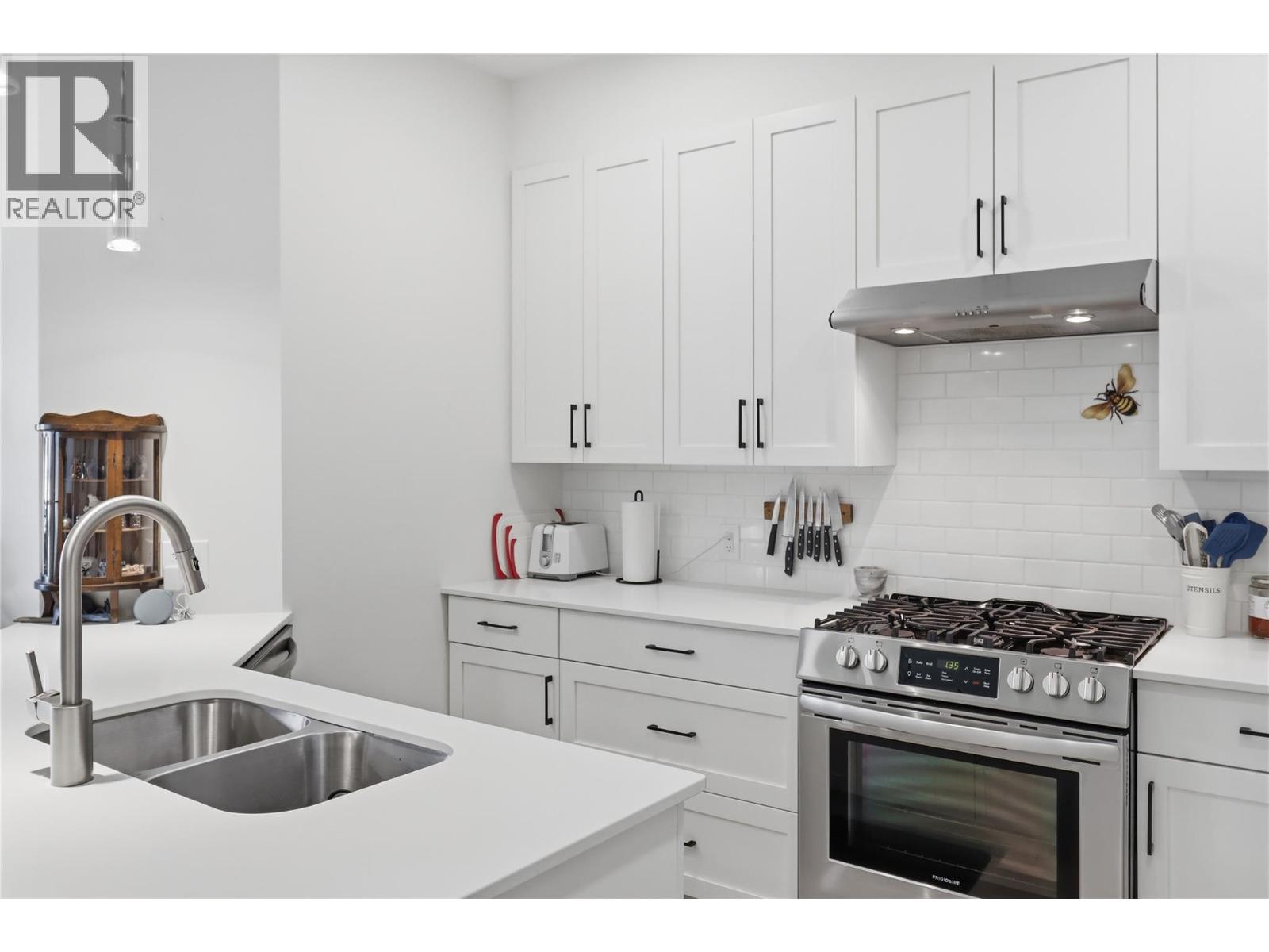 651 DUNES Drive Unit# 209, Kamloops