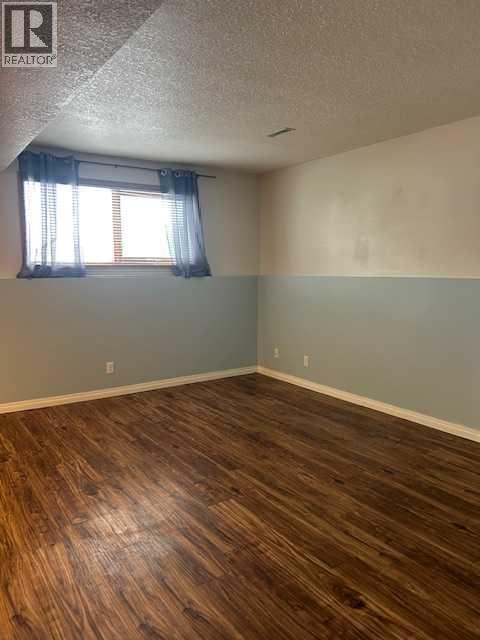 3313 50 Avenue, Sylvan Lake