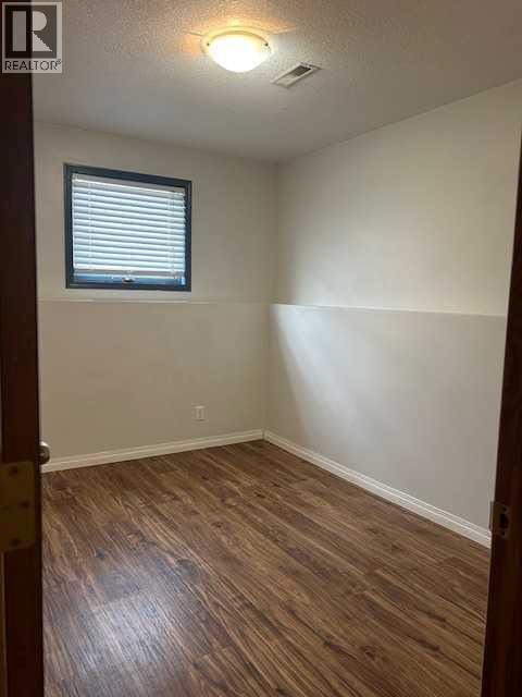 3313 50 Avenue, Sylvan Lake