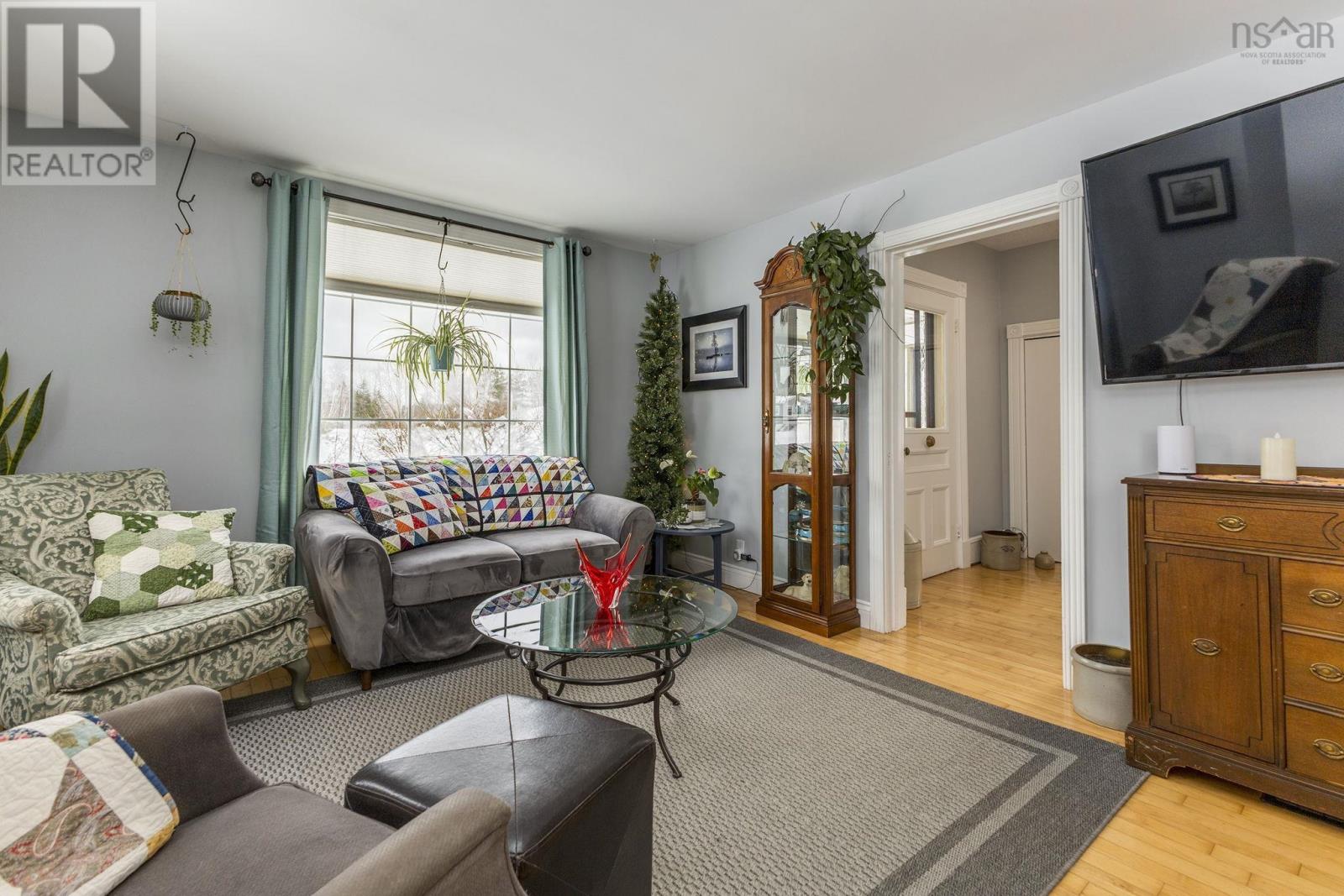 Property 18 of 44 of 43 Harris Road