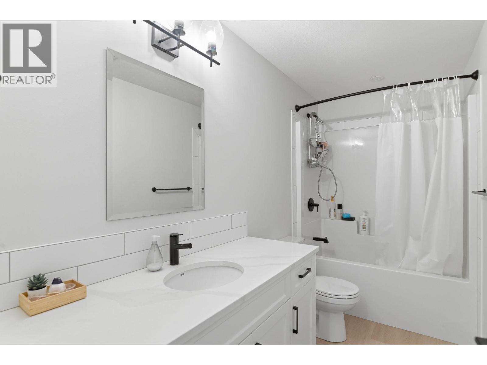 1999 15 Avenue Unit# 6, Vernon