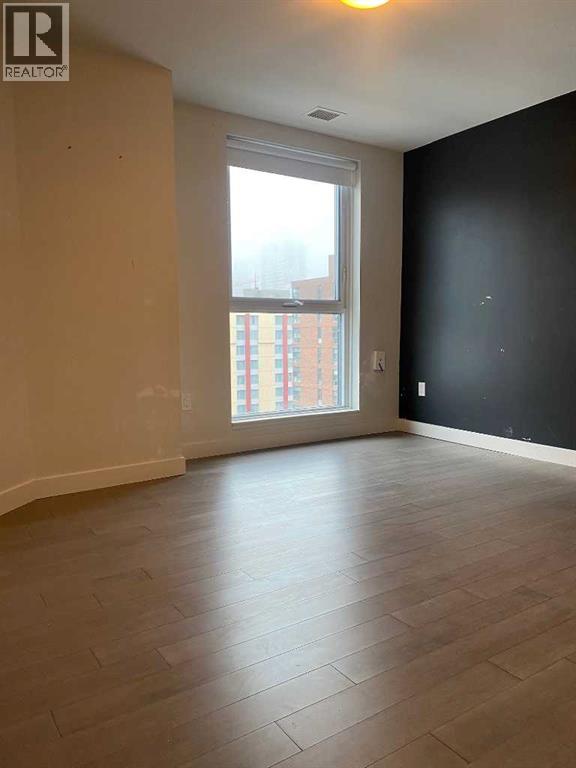 Single Family House for Sale in    Avenue SW Beltline Calgary 