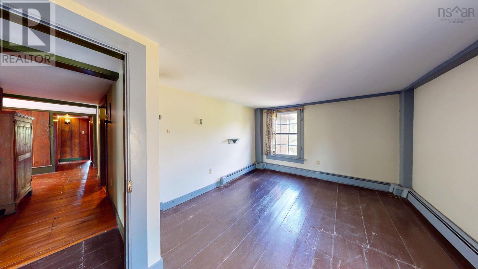 Property 23 of 47 of 654 Main Street