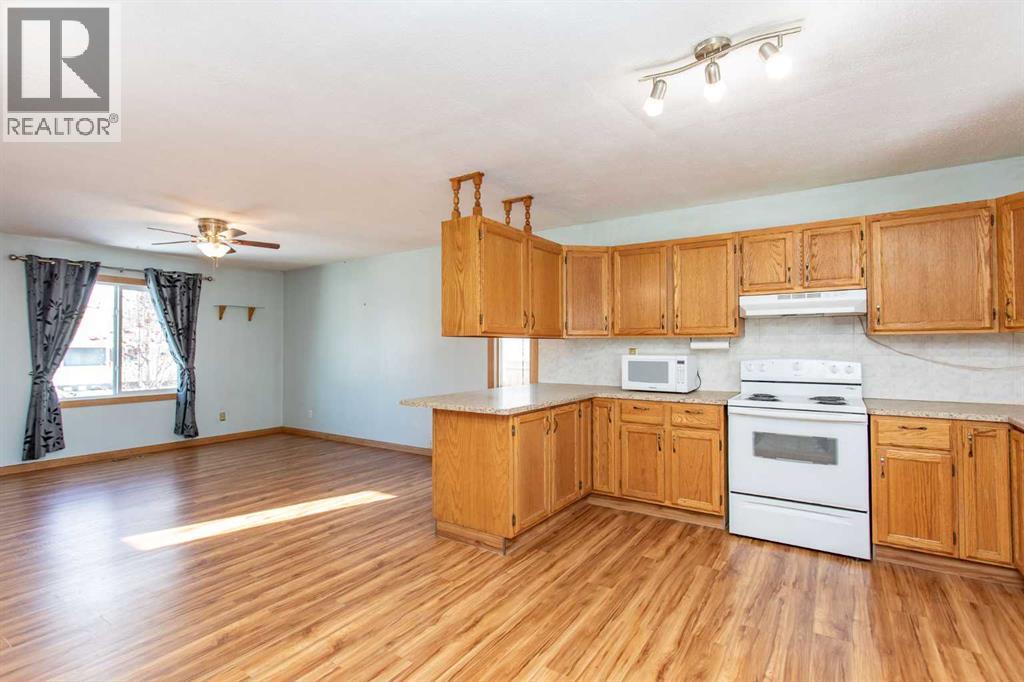 4731 48 Avenue, Lacombe