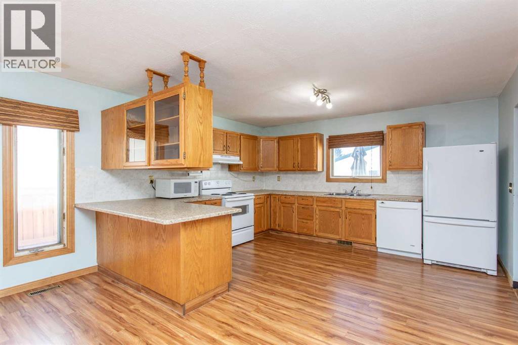 4731 48 Avenue, Lacombe