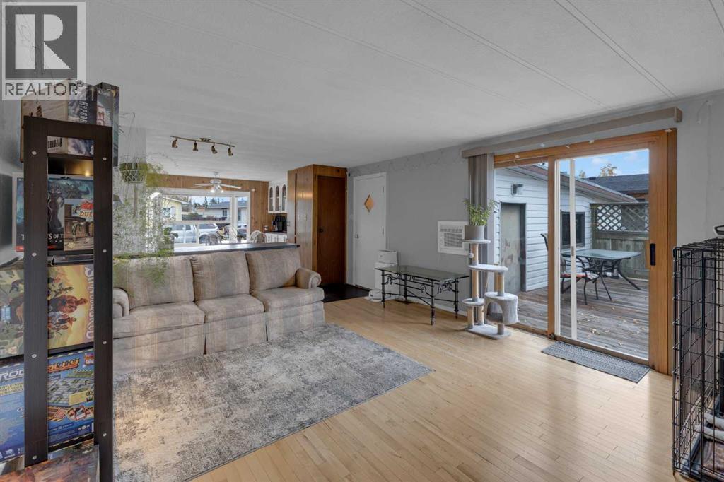 Single Family House Bungalow for Sale in  Huntstrom Drive NE Huntington Hills Calgary 