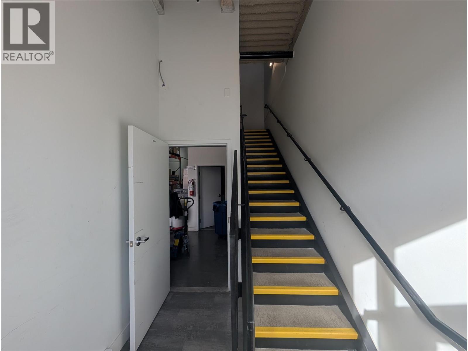 1625 Dilworth Drive Unit# 204, Kelowna