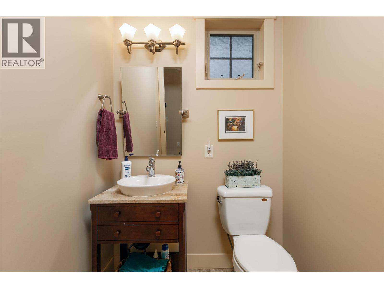 742 Crozier Avenue, Kelowna