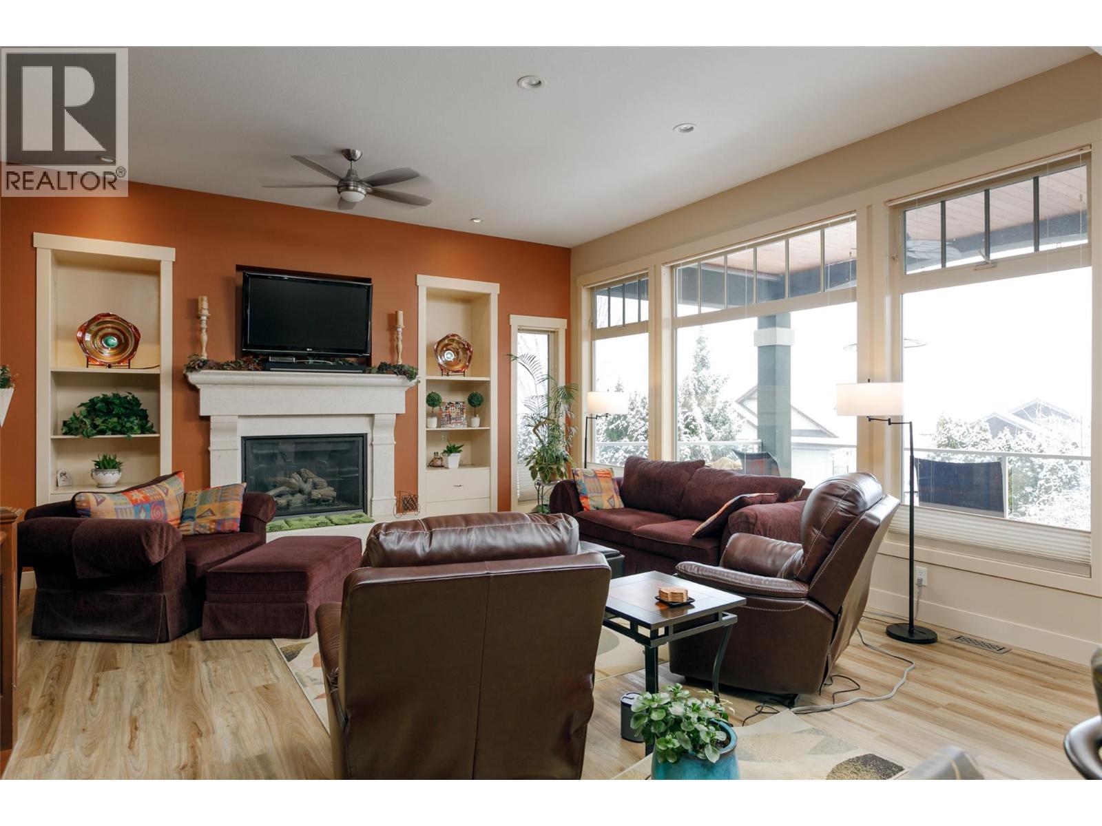 742 Crozier Avenue, Kelowna