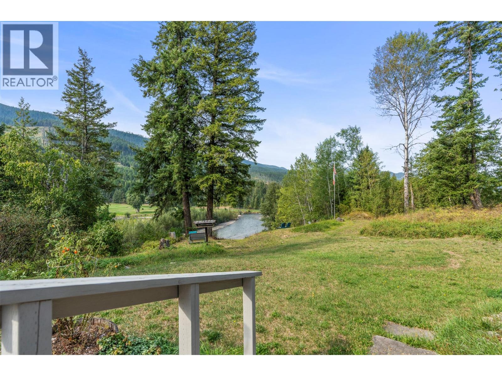 995 SHUSWAP RIVER DRIVE - 16