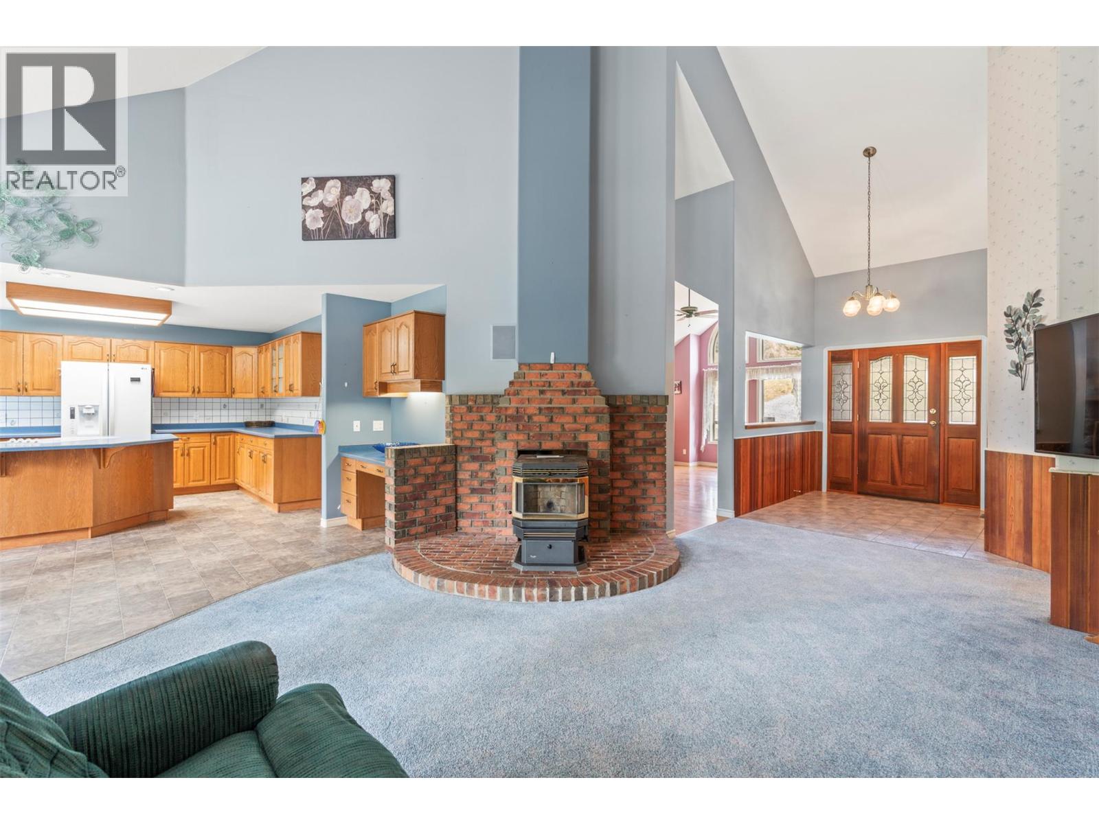 995 SHUSWAP RIVER DRIVE - 28