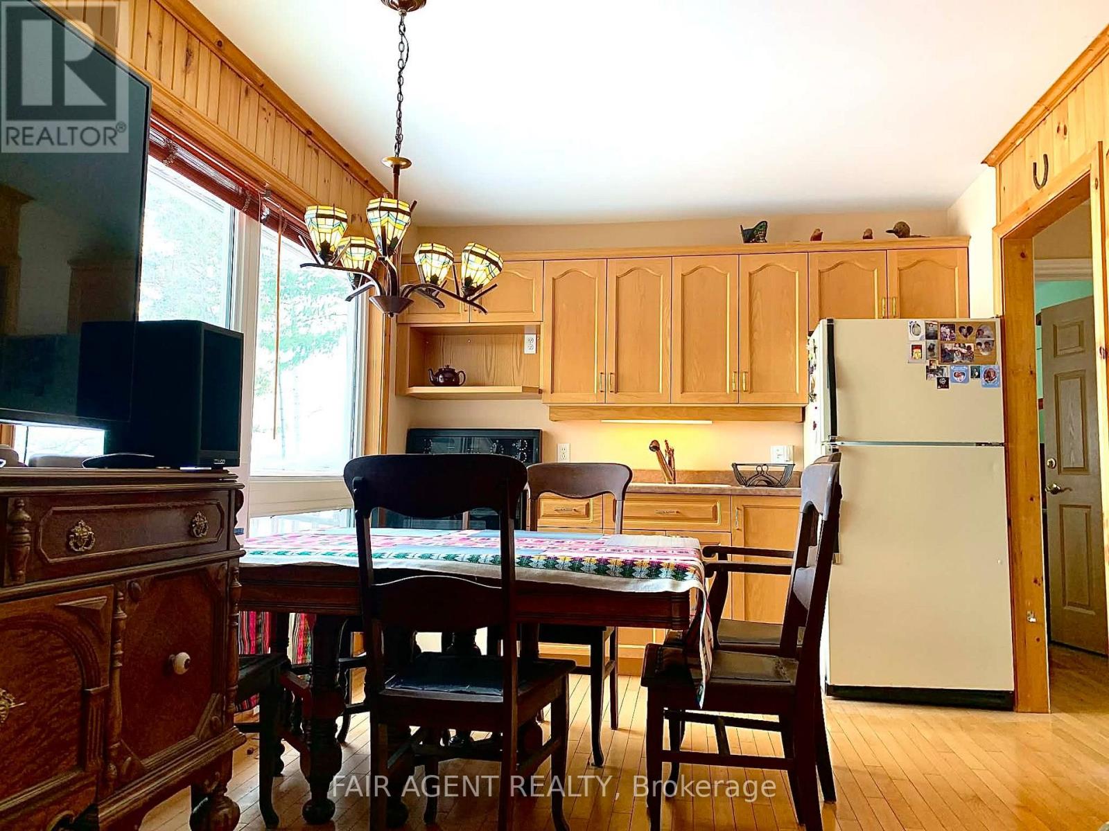 164 BAILLIE AVENUE - 15