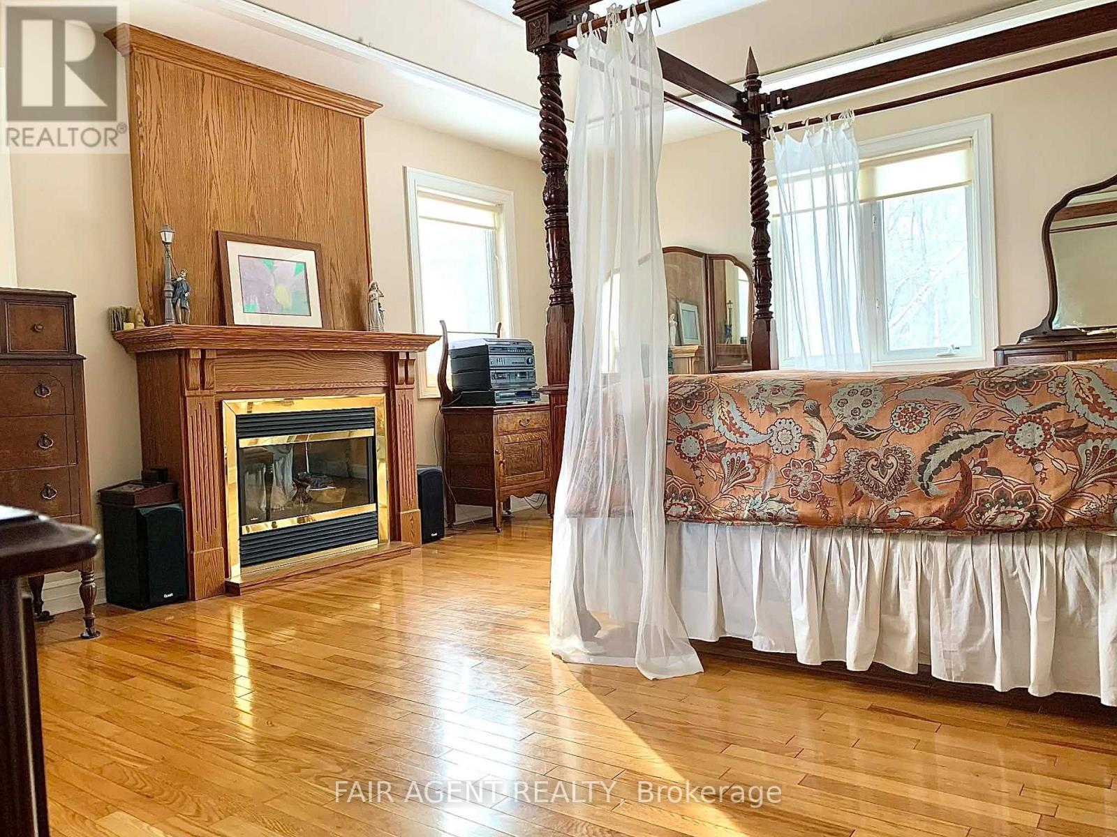 164 BAILLIE AVENUE - 20