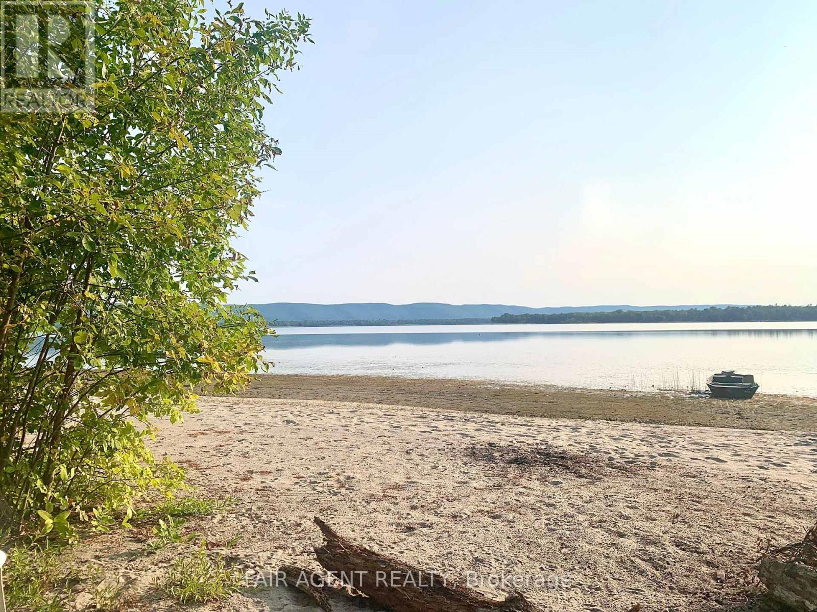 164 BAILLIE AVENUE - 3