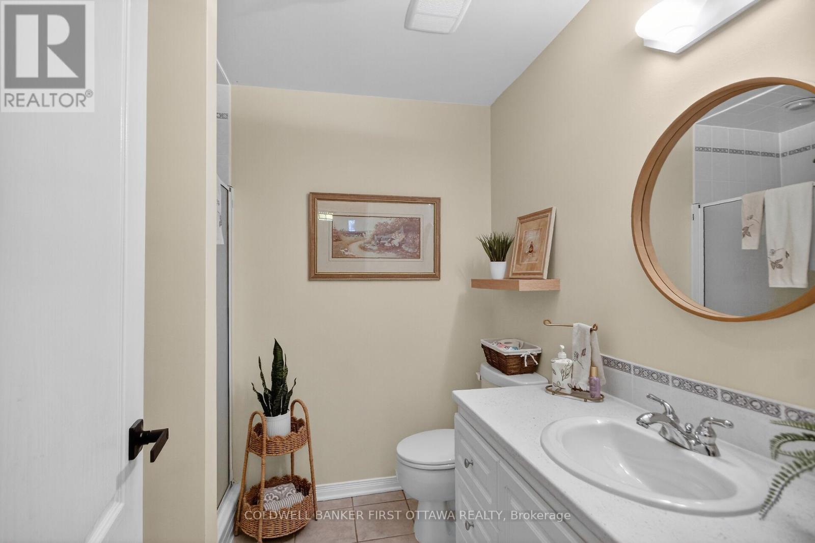 Lower level 3 piece bathroom