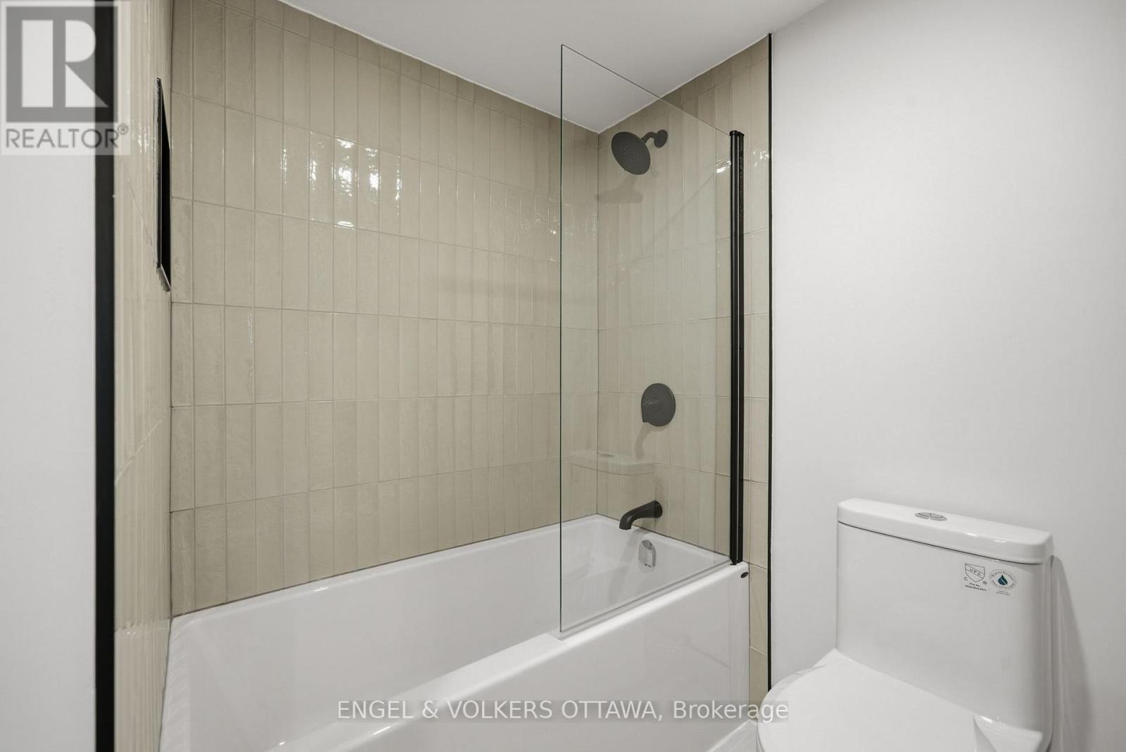 202 - 1490 HERON ROAD — photo 24