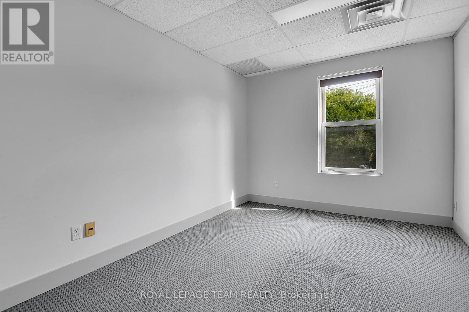 Office for Rent in Ottawa – 118 PRESTON STREET, Ottawa – MLS# X12891450 - Image 3