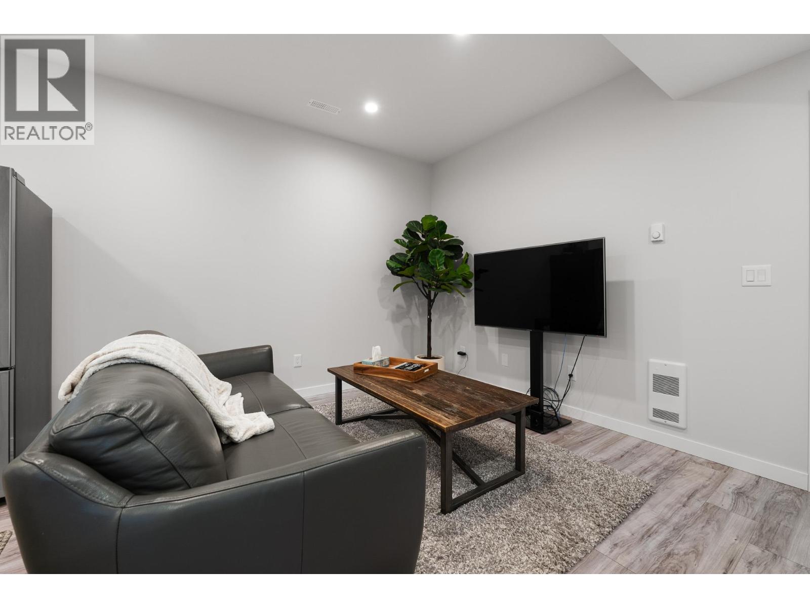 469 EDINBURGH Boulevard, Kamloops