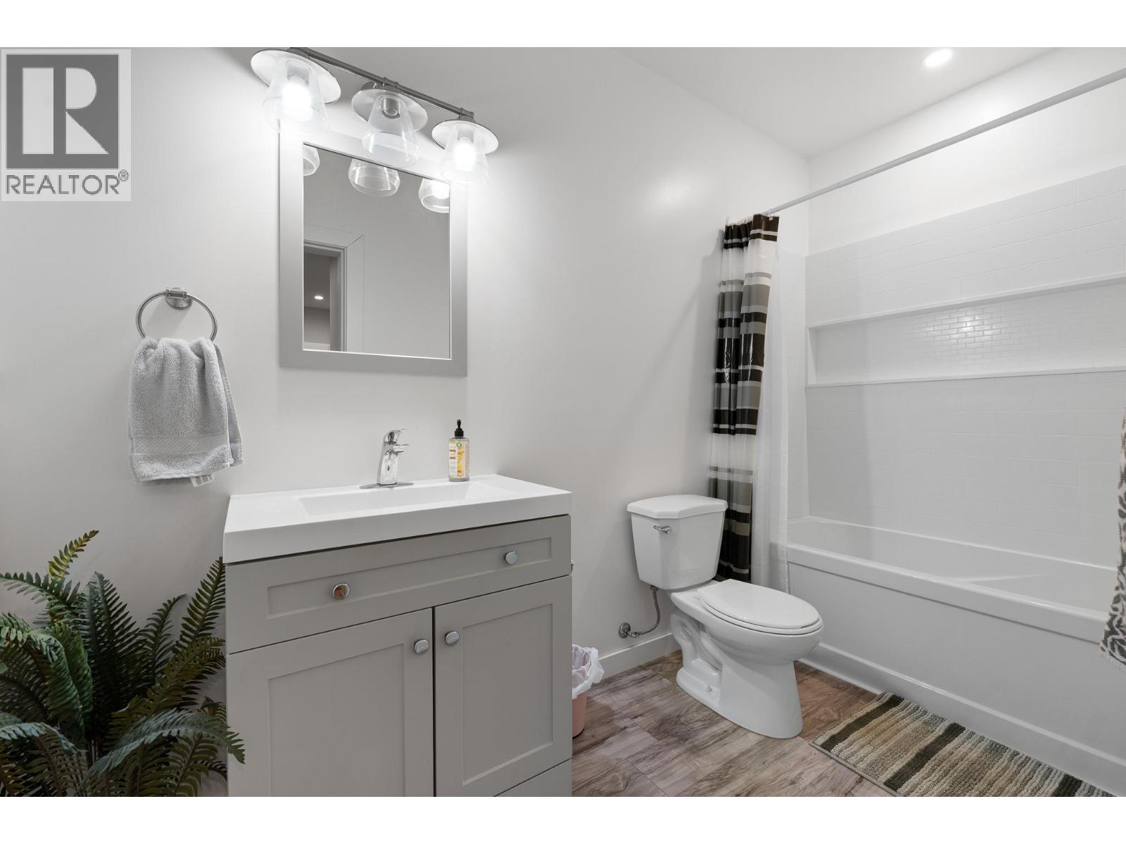 469 EDINBURGH Boulevard, Kamloops