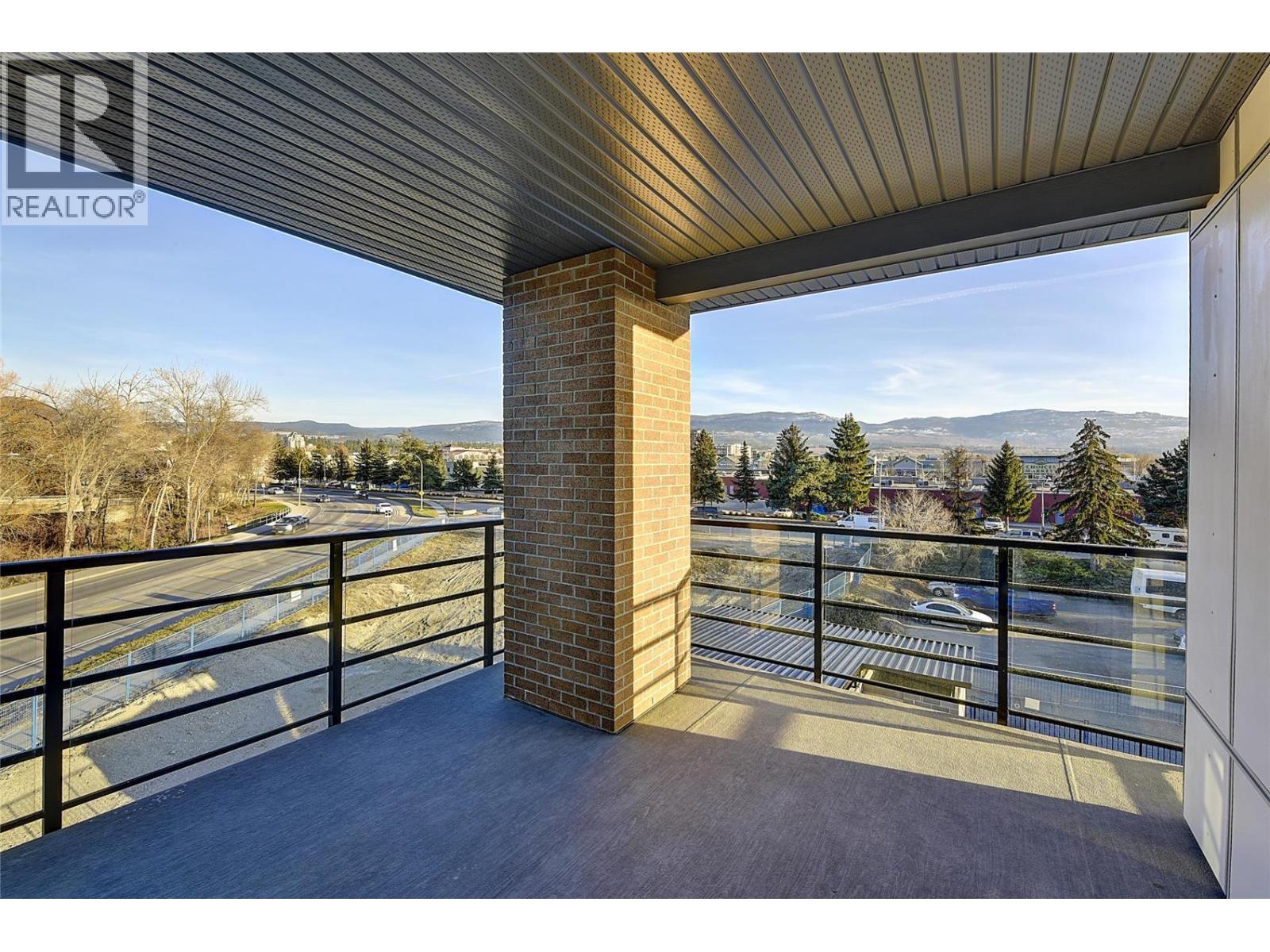 1925 Enterprise Way Unit# 402, Kelowna