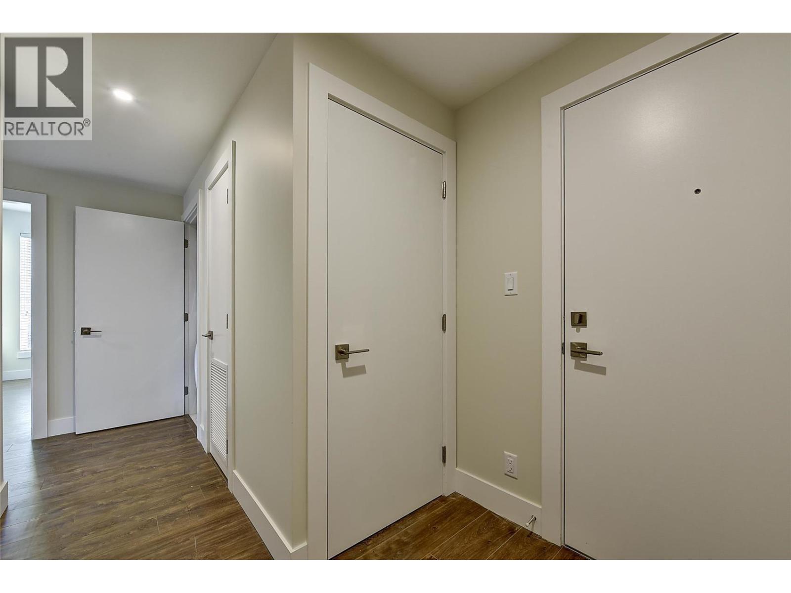 1925 Enterprise Way Unit# 402, Kelowna