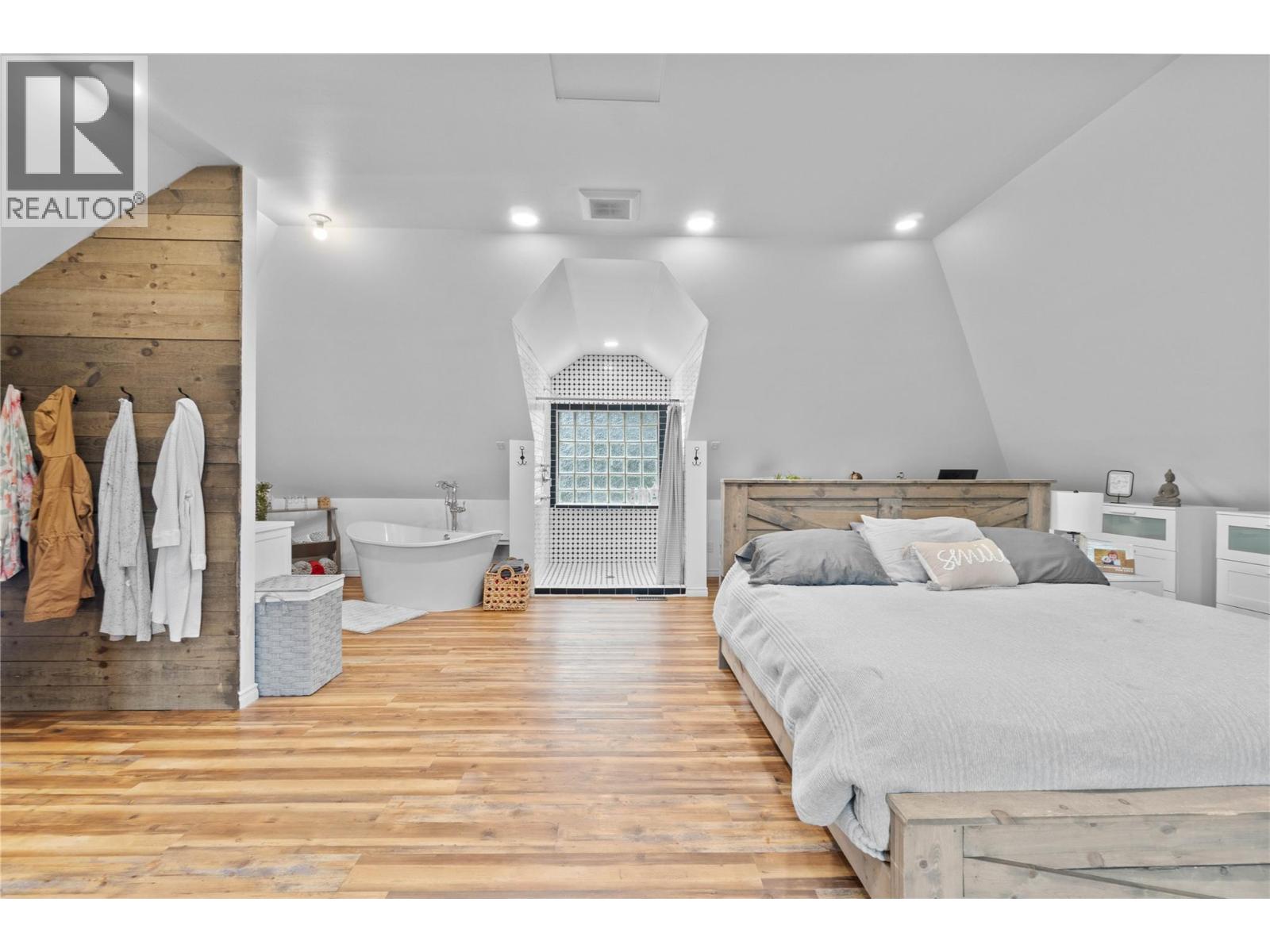 1207 George Street, Enderby