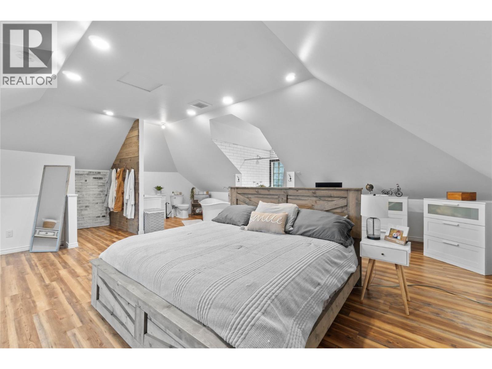 1207 George Street, Enderby