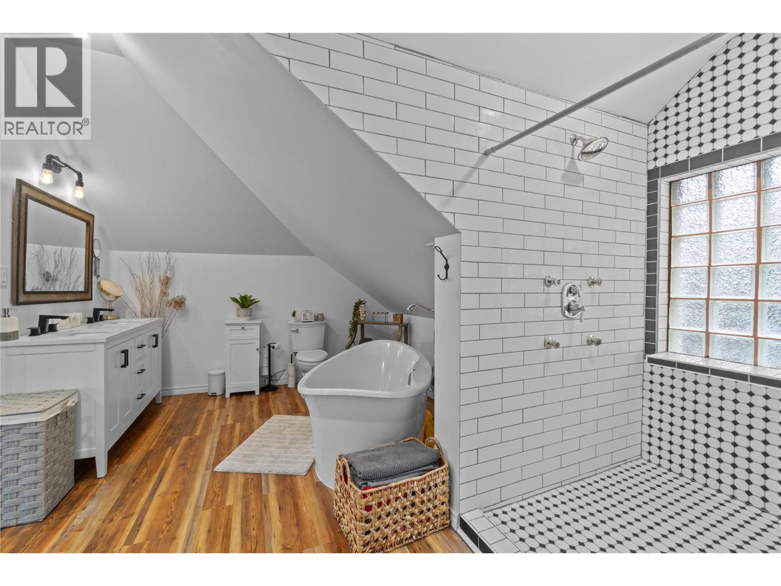 1207 George Street, Enderby