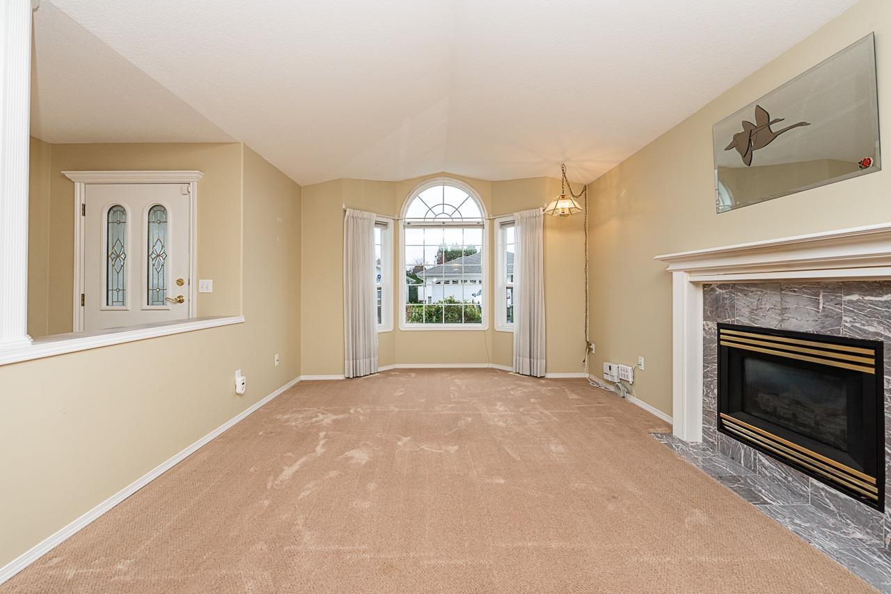 8 9102 HAZEL STREET, Chilliwack Proper East, Chilliwack