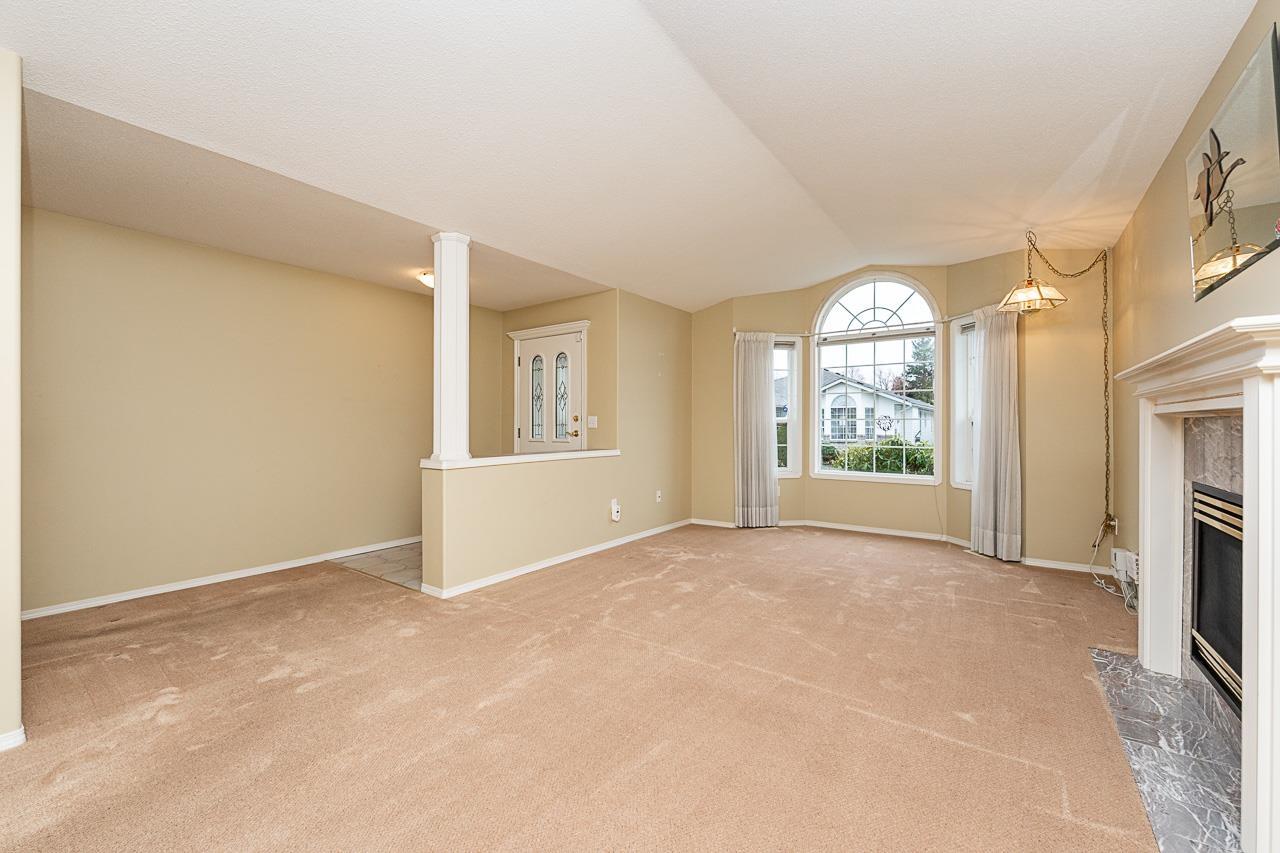 8 9102 HAZEL STREET, Chilliwack Proper East, Chilliwack