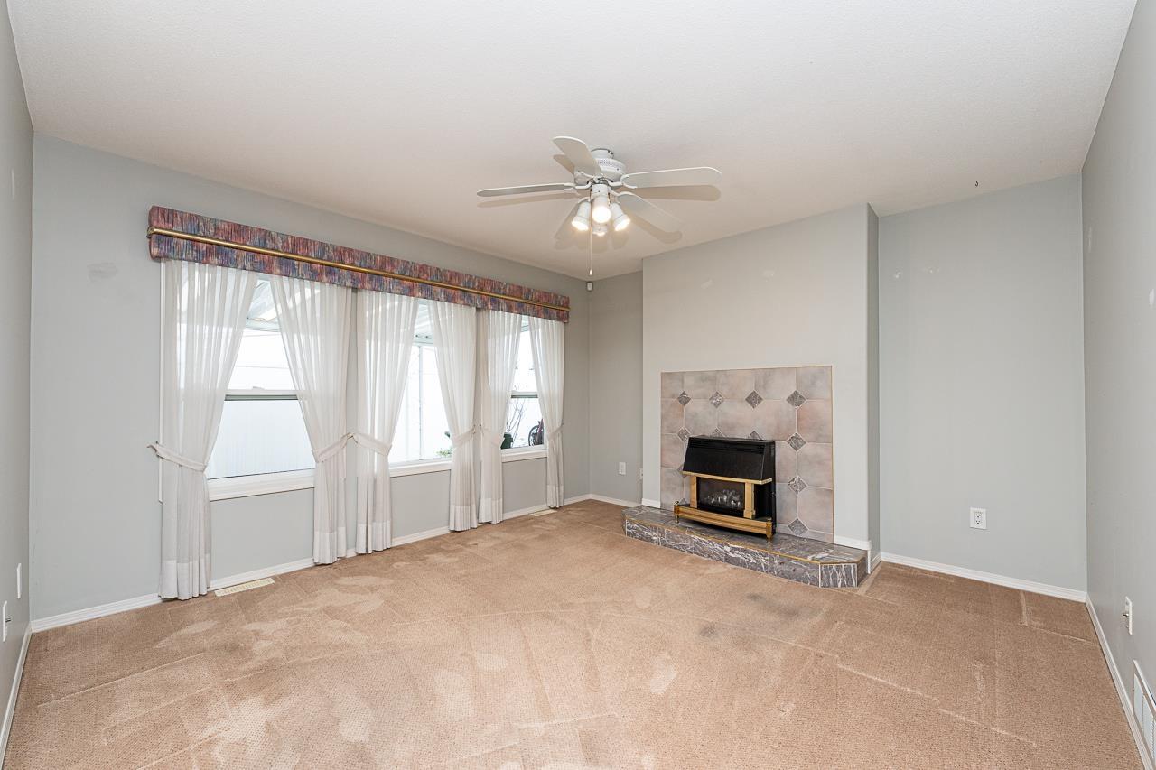 8 9102 HAZEL STREET, Chilliwack Proper East, Chilliwack