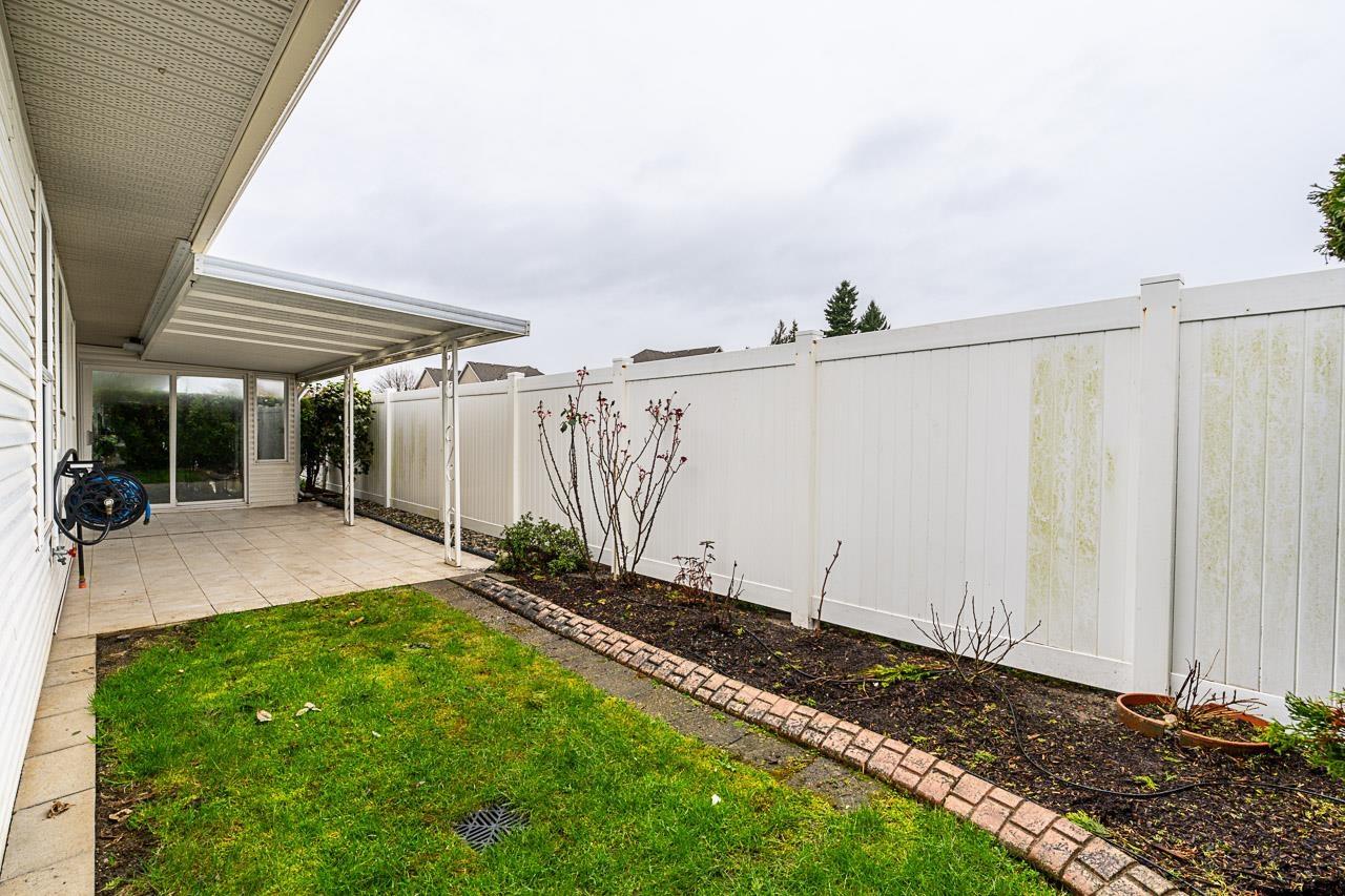 8 9102 HAZEL STREET, Chilliwack Proper East, Chilliwack