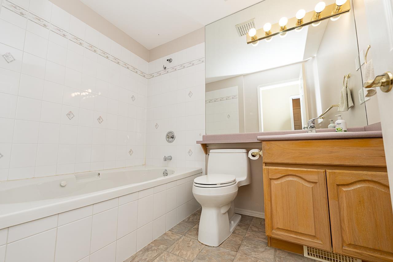 8 9102 HAZEL STREET, Chilliwack Proper East, Chilliwack