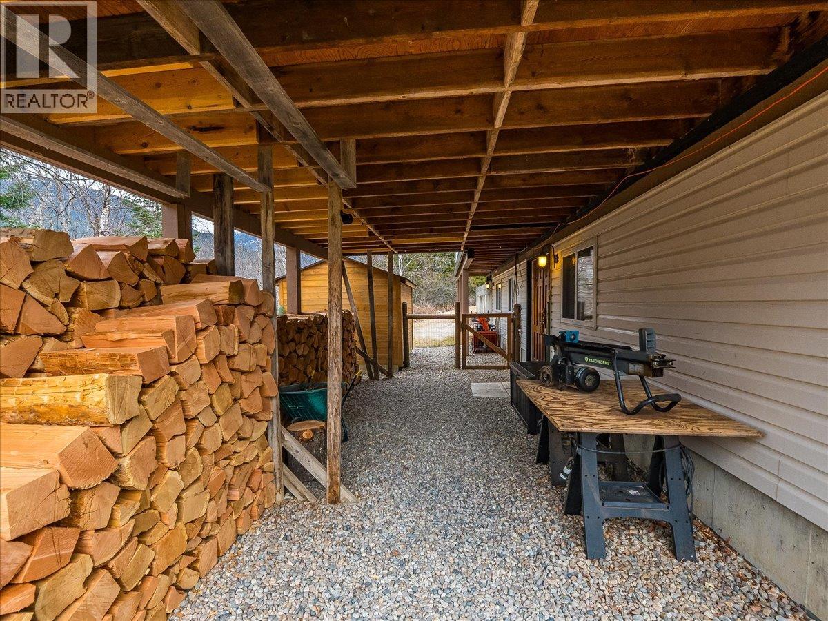 1956 SOUKOROFF Road, Pass Creek