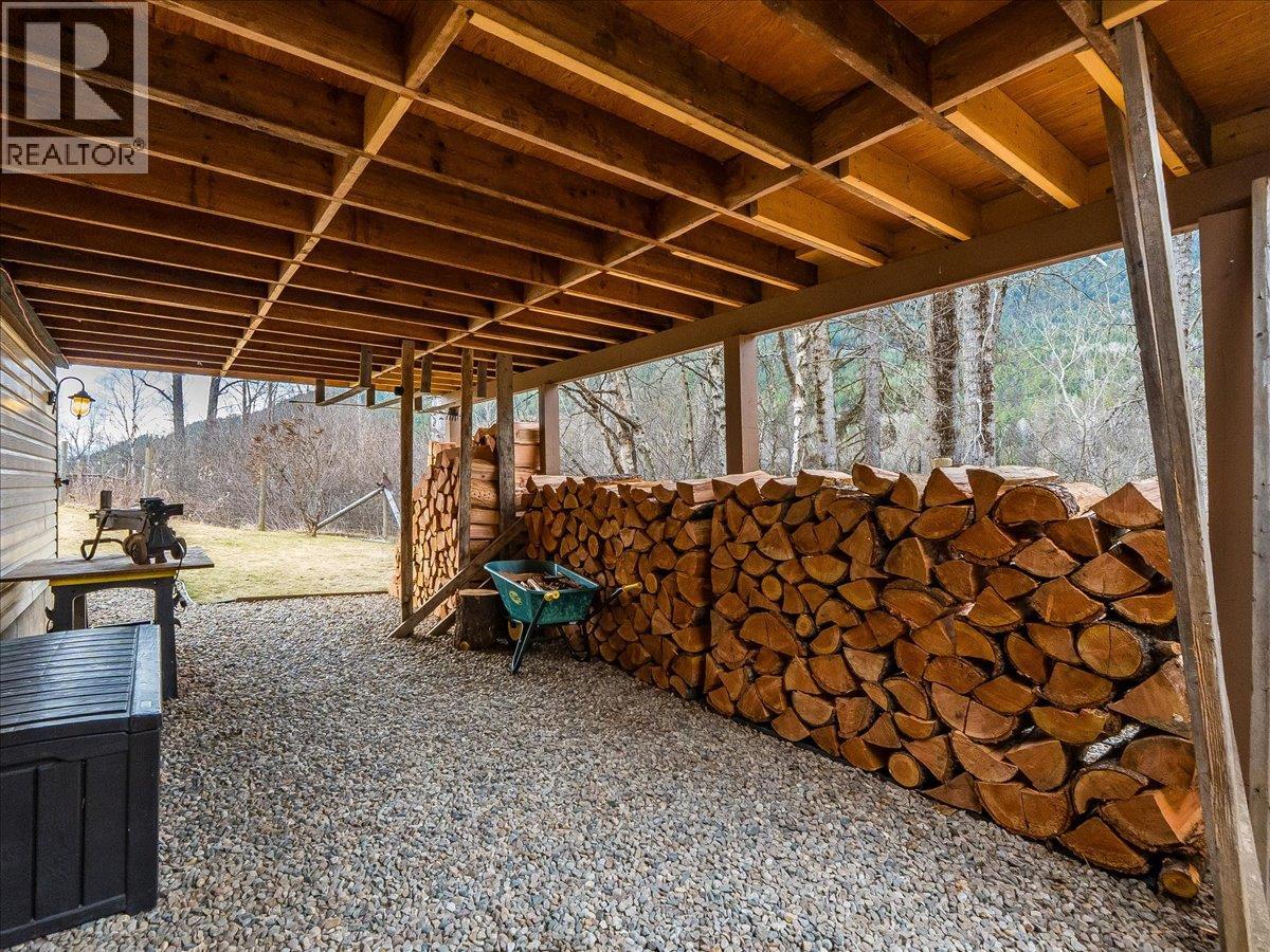 1956 SOUKOROFF Road, Pass Creek