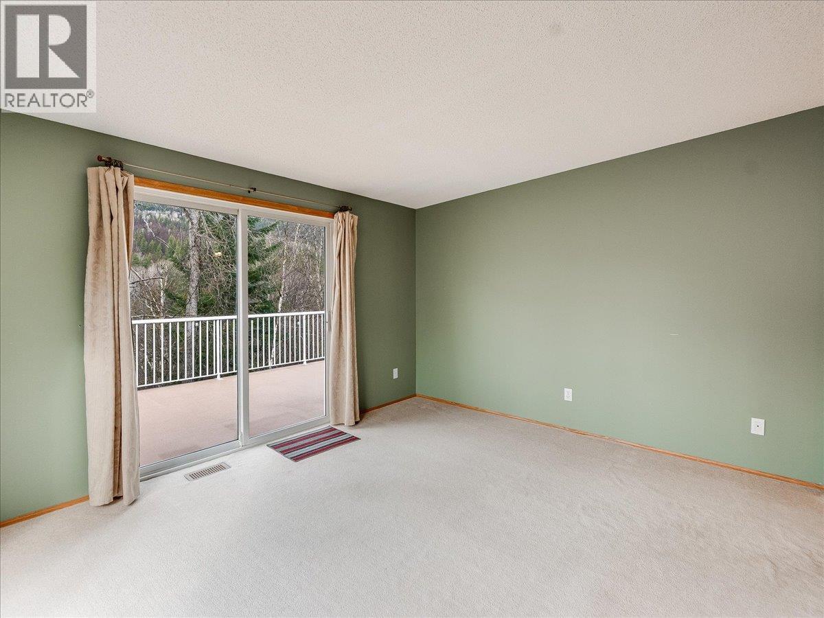 1956 SOUKOROFF Road, Pass Creek