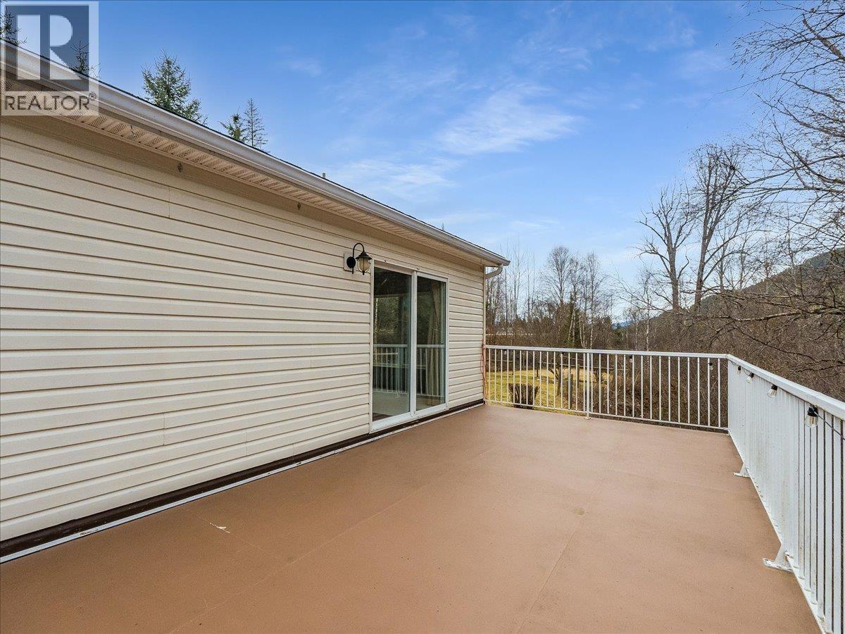 1956 SOUKOROFF Road, Pass Creek