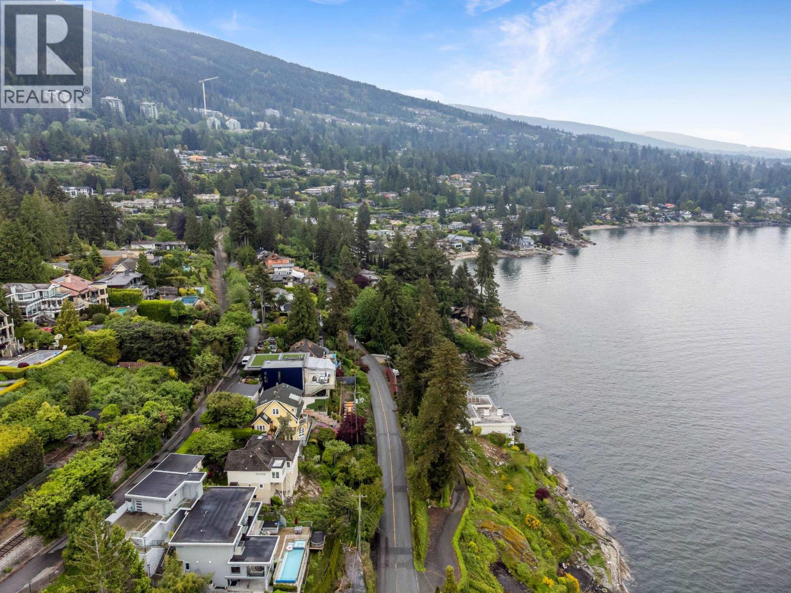 3615 SUNSET LANE, West Vancouver