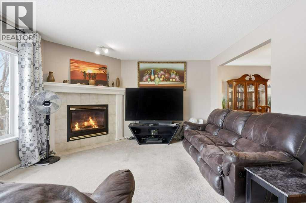 Single Family House for Sale in  Somerset Manor SW Somerset Calgary 