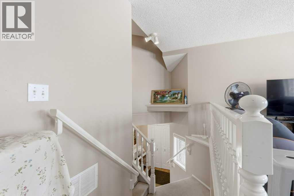 Single Family House for Sale in  Somerset Manor SW Somerset Calgary 