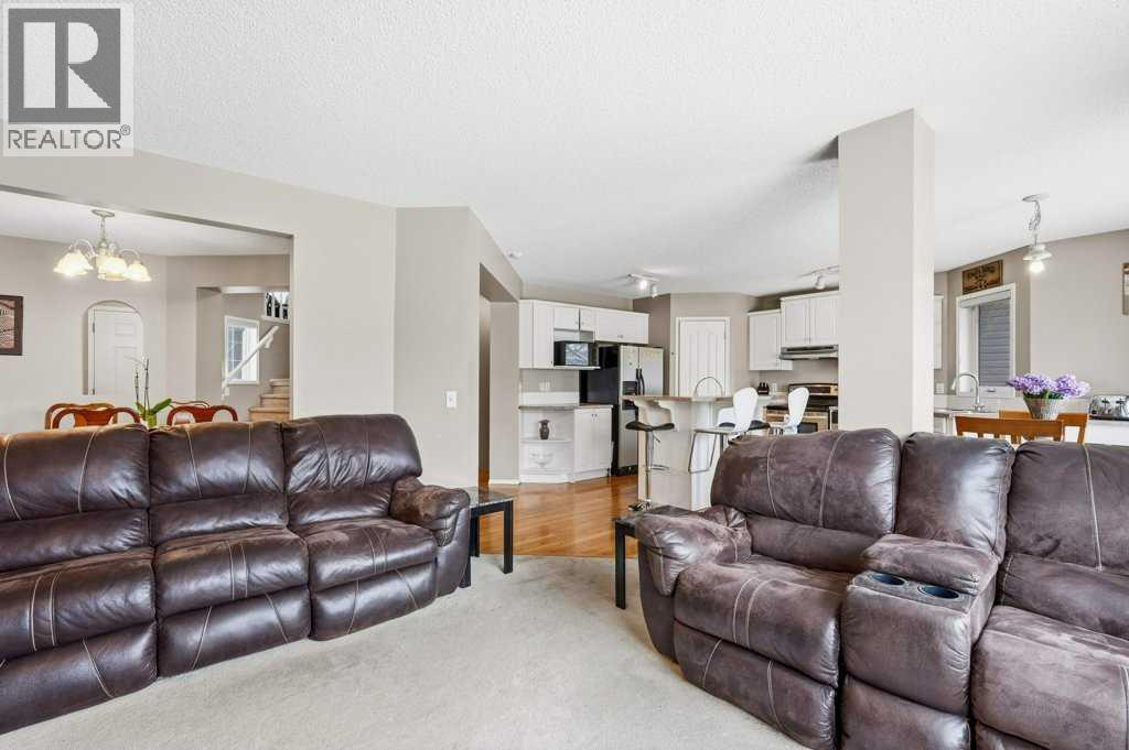 Single Family House for Sale in  Somerset Manor SW Somerset Calgary 