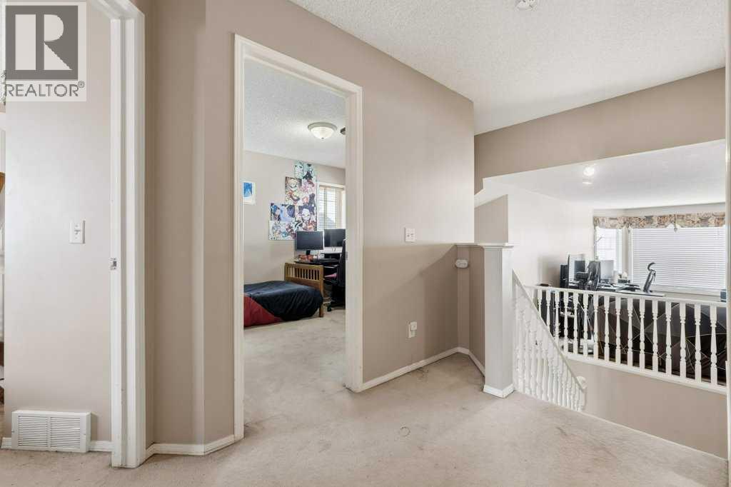 Single Family House for Sale in  Somerset Manor SW Somerset Calgary 