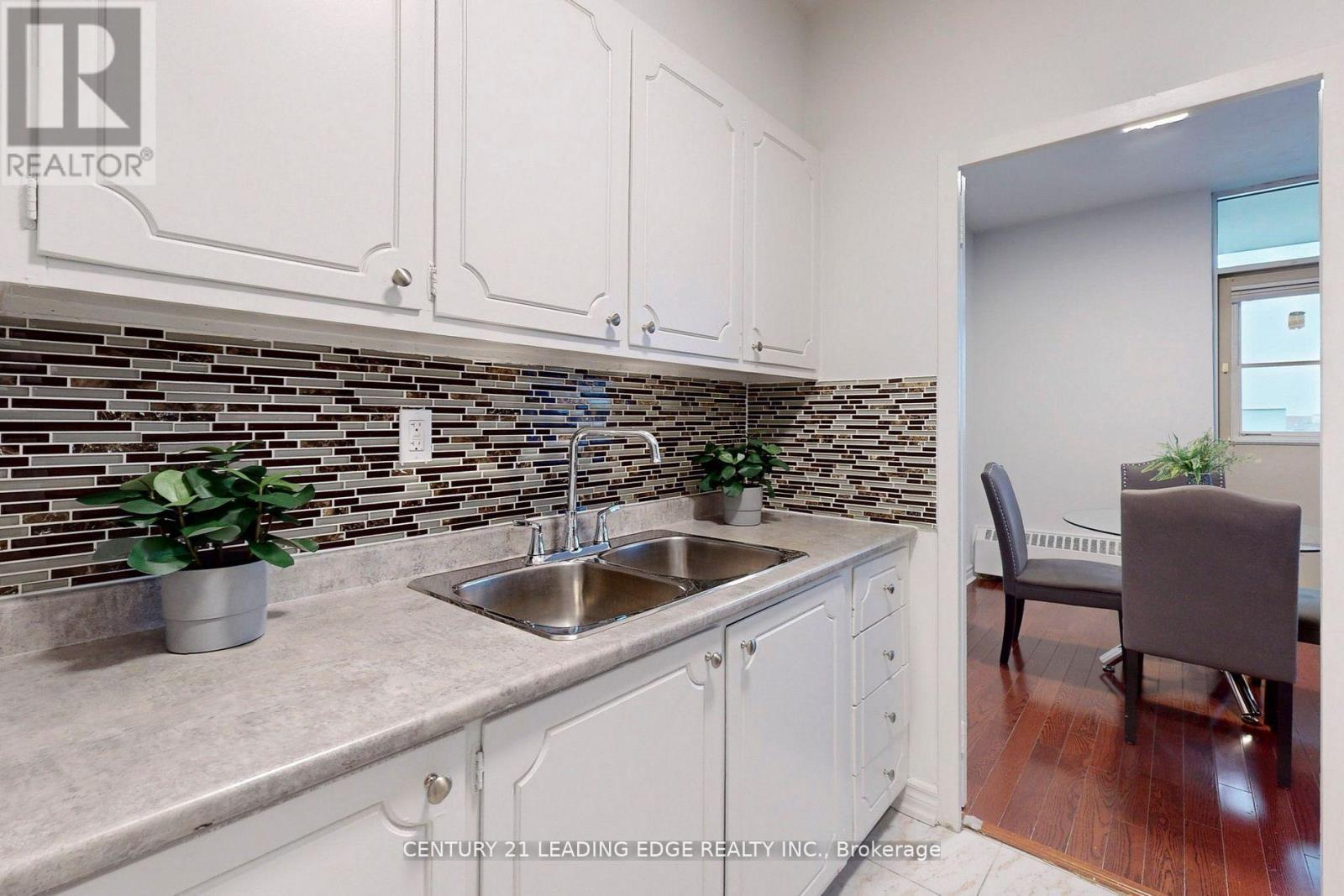 #1005 2245 EGLINTON AVENUE E - 21